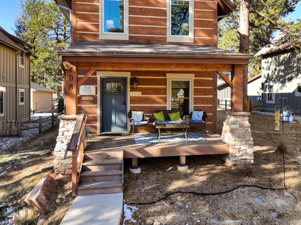 וודלנד פארק Black Bear Cabin With Hot Tub מראה חיצוני תמונה